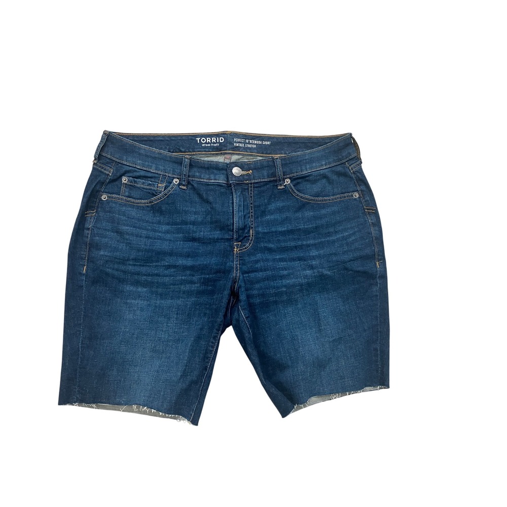 Torrid Indie Sleaze Bermuda Shorts Women Size 14 Dark Wash Raw Hem Jorts Denim